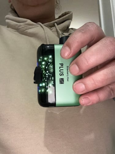 Customer photo review of JNR - Plus X - 26K - Puff / Vape Jetable - 2% nicotine