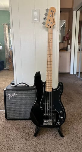 Customer photo review of BunnyNest Folding Guitar Stand – Lightweight, Portable, & Universal for Acoustic, Electric, and Bass Guitars