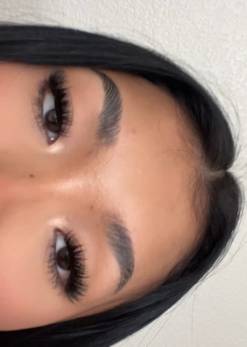 Customer photo review of LuxeGala Self-adhesive Cluster Lashes