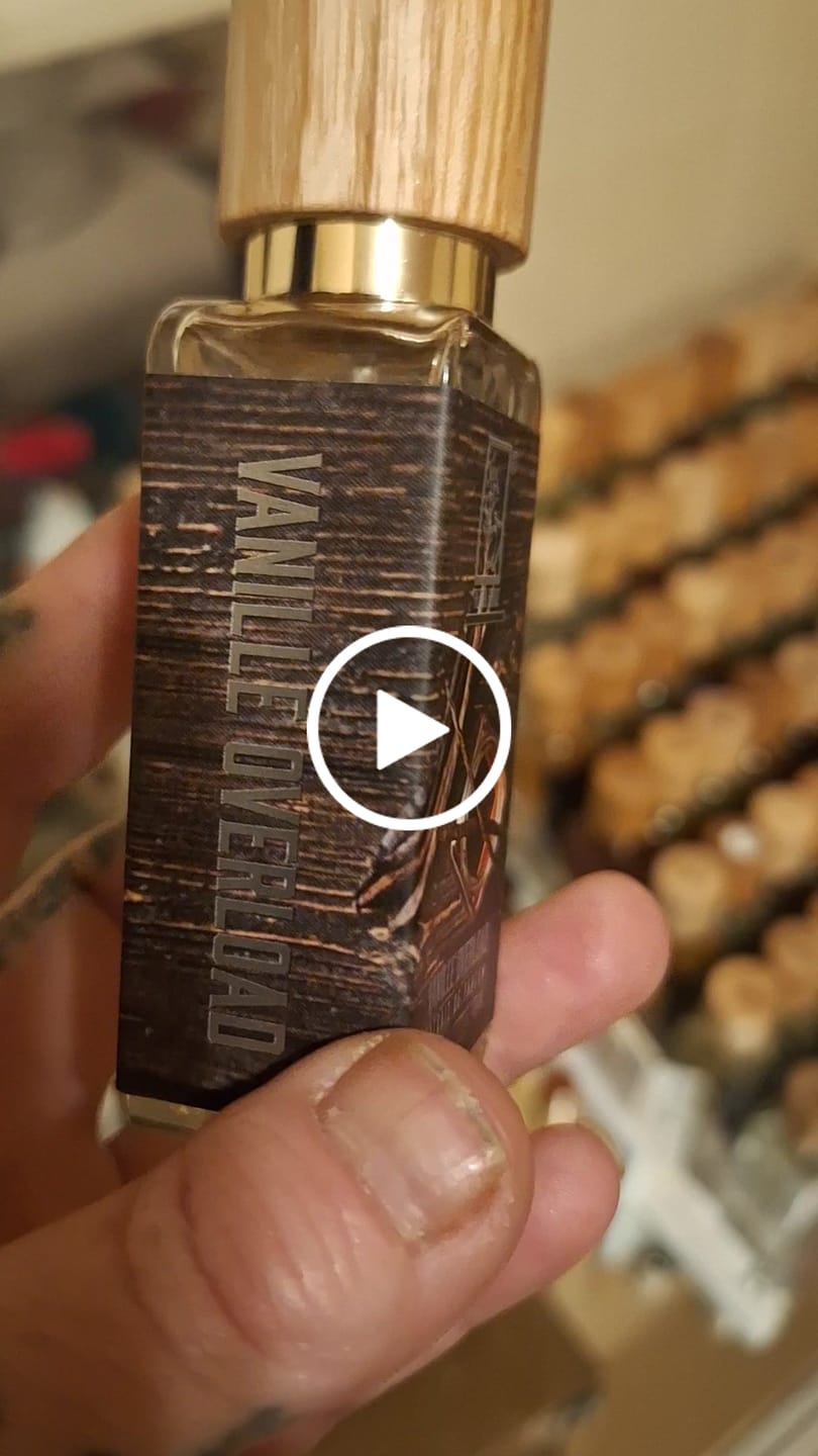 Customer video review of Vanille Overload