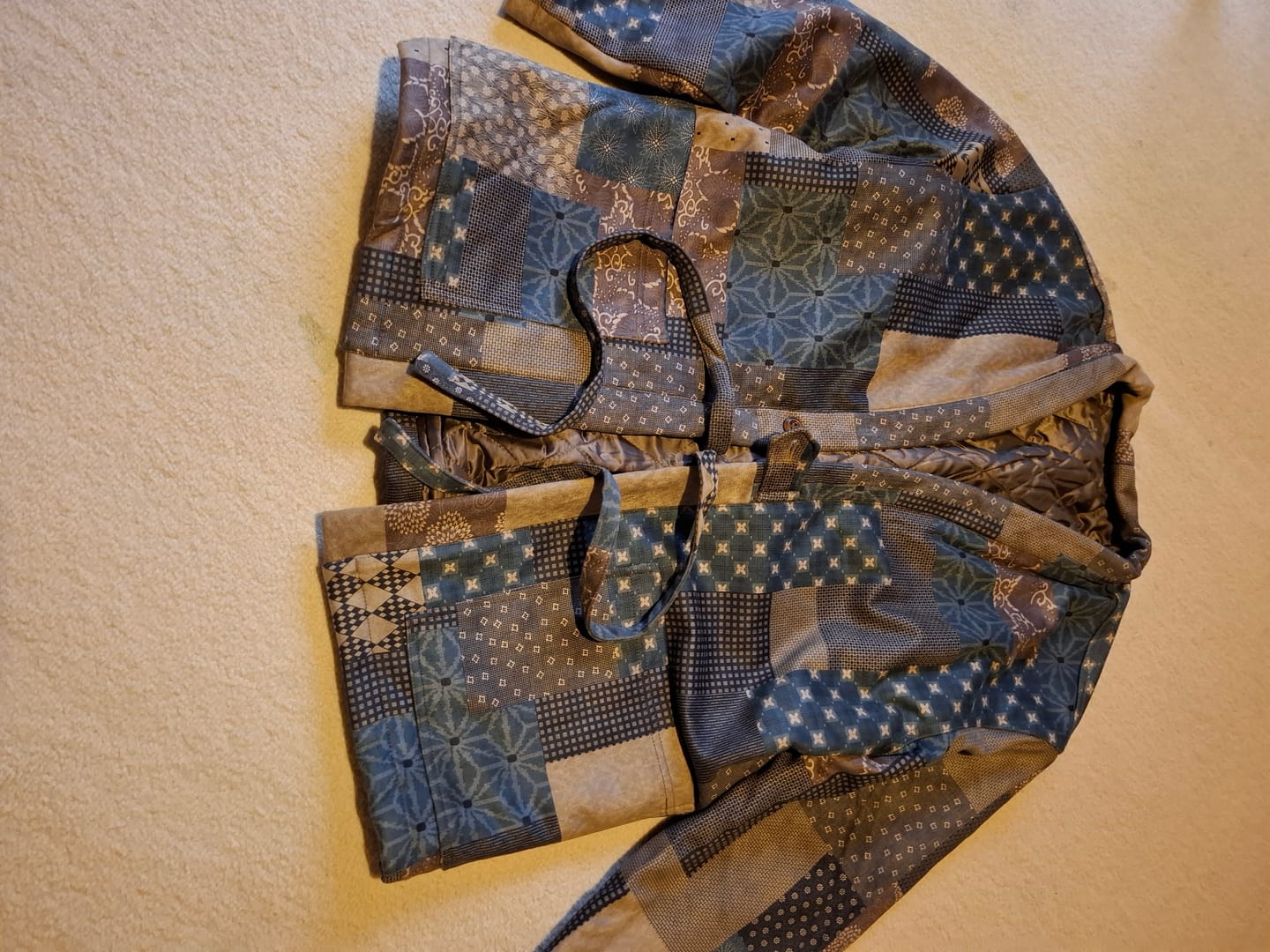 Customer photo review of 古布ボロパーチワーク風　裏キルト中綿入り半纏