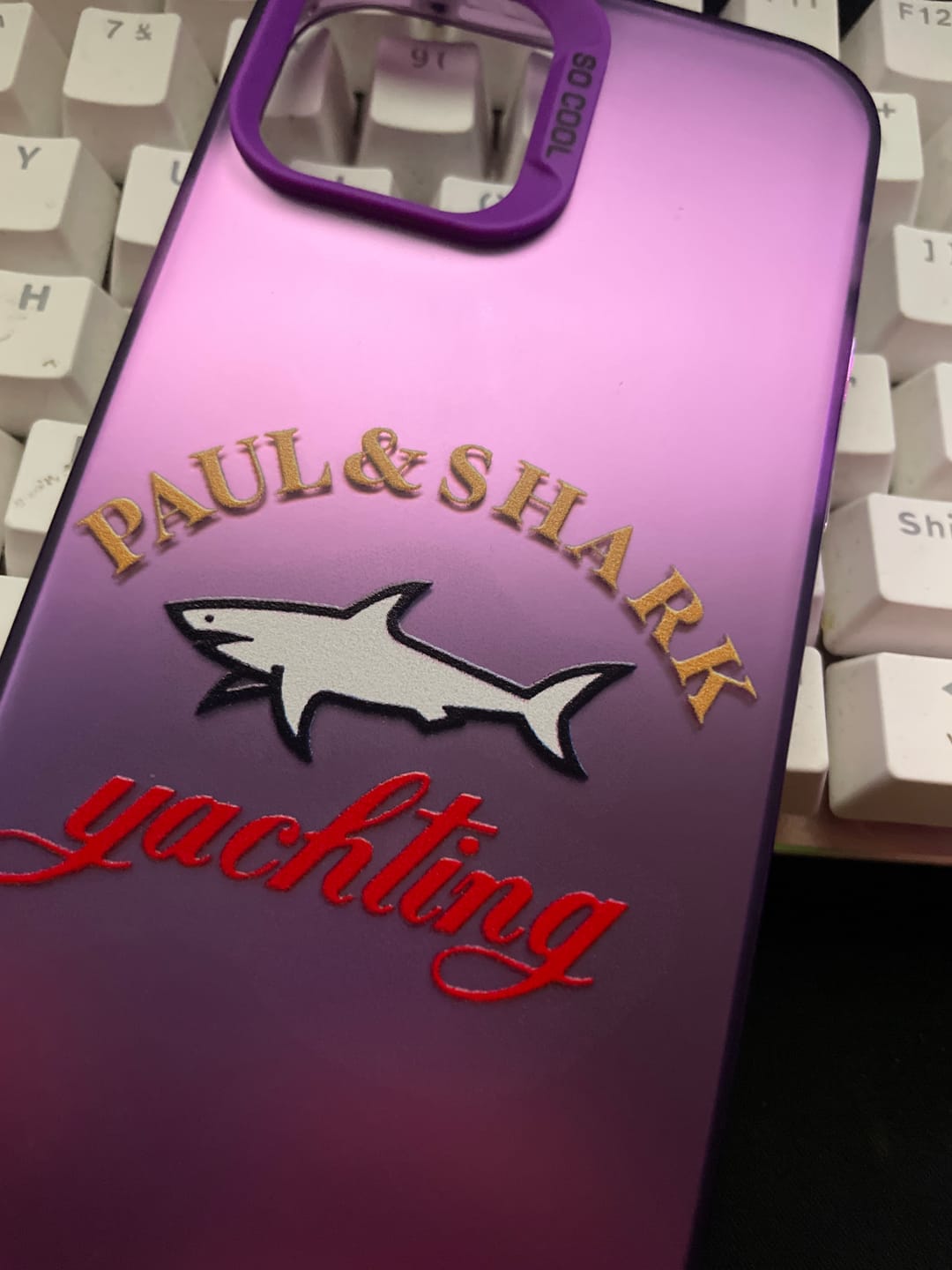 Customer photo review of Coque Paul & Shark