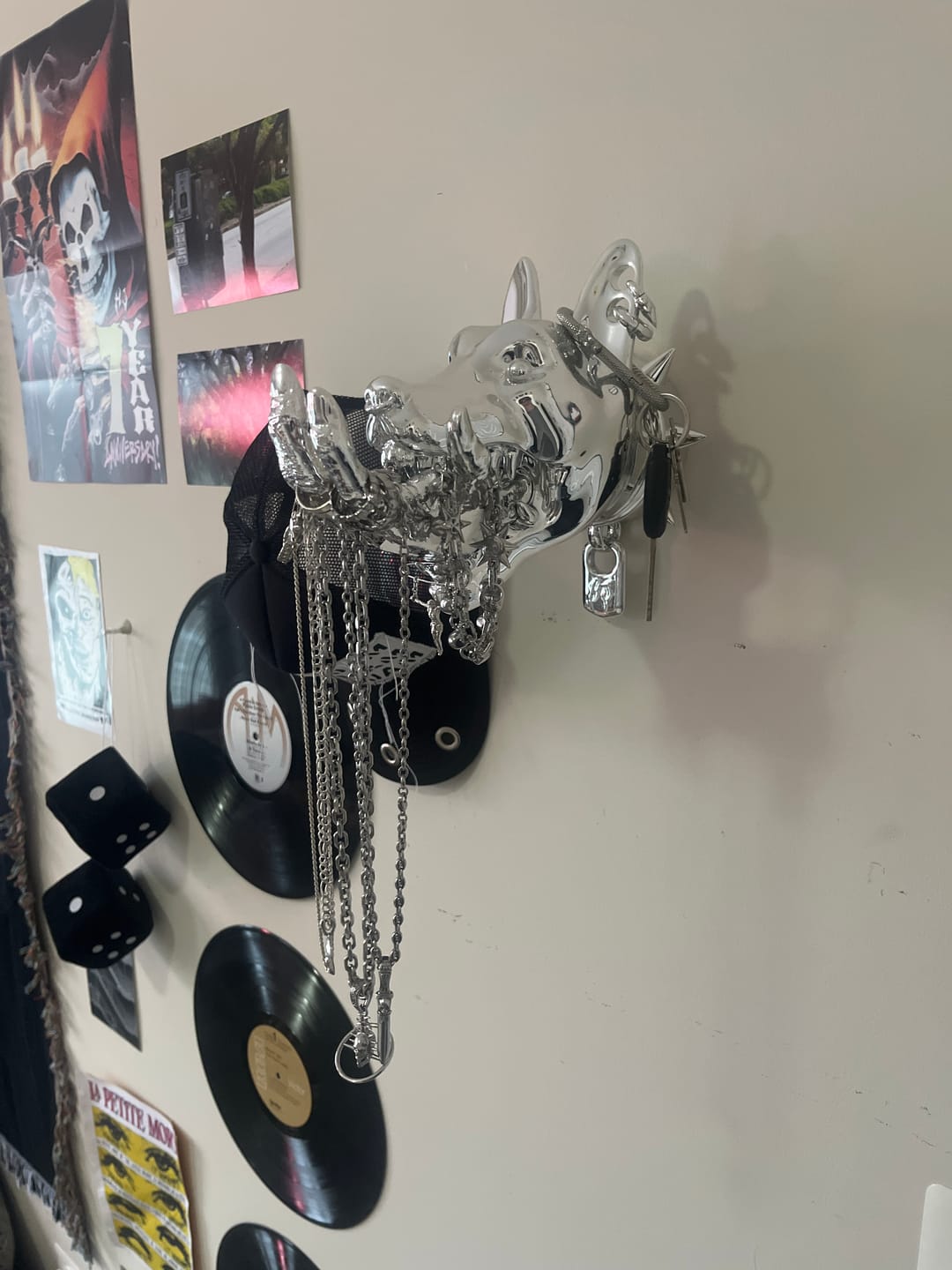 Customer photo review of HELLHOUND JEWELRY HOLDER