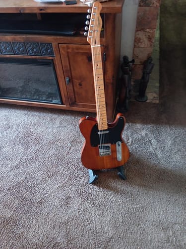 Customer photo review of BunnyNest Folding Guitar Stand – Lightweight, Portable, & Universal for Acoustic, Electric, and Bass Guitars