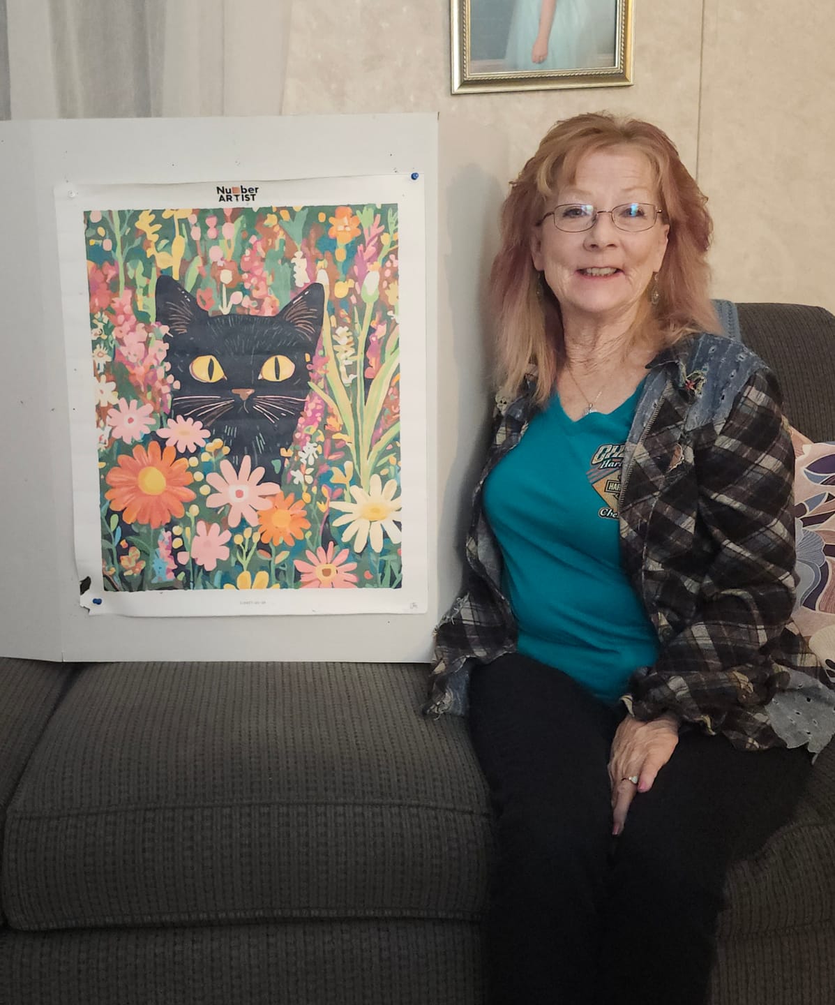 Customer photo review of Peeking Cat
