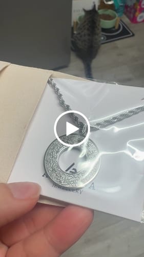 Customer video review of Ayatul Kursi Car Hanger