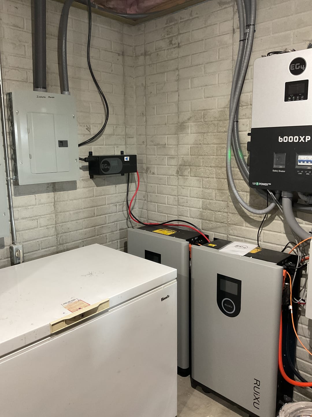 Customer photo review of EG4 Chargeverter - GC | 48V 100A Battery Charger 5120W Output | 240/120V Input