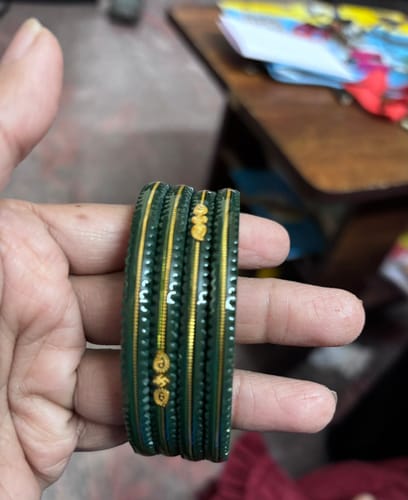 Customer photo review of "Divya Shringar Green - A Decent Charm" 916 22k