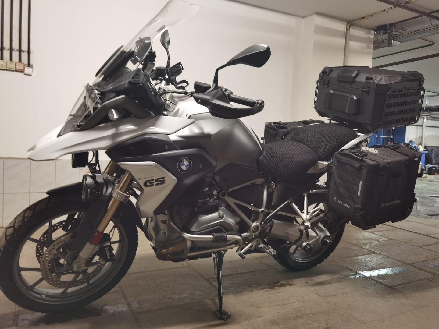 Customer photo review of Cockpit Hangry Pouch Set - BMW R1200/1250 GS / GS Adventure