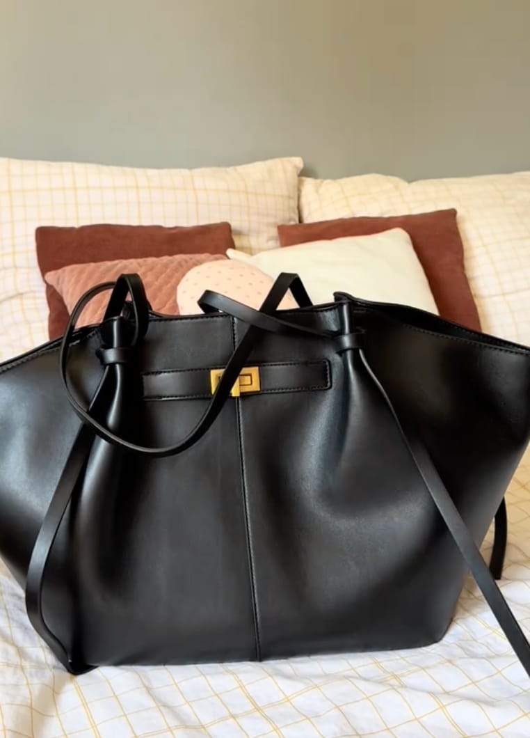Customer photo review of Gerda Shopper Bag