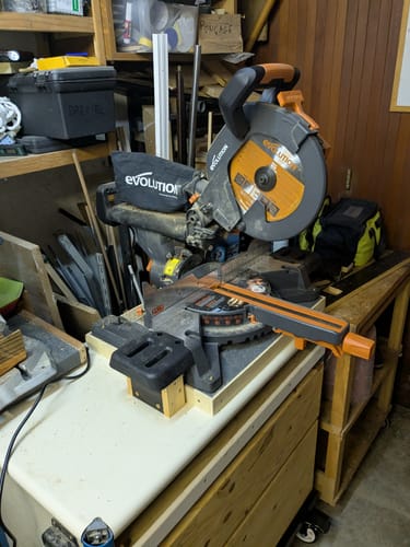 Customer photo review of Scie à onglet électrique 255mm Evolution R255SMS+ avec Lame multi-matériaux TCT