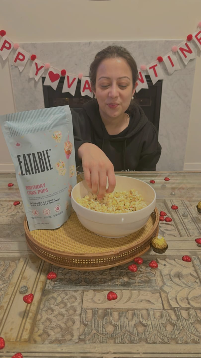Customer photo review of Birthday Cake Pops (3.8oz) - White Chocolate Kettle Corn