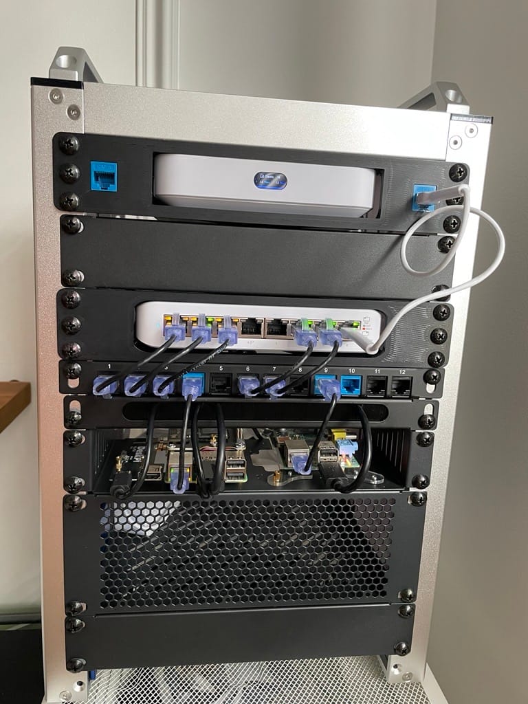 Customer photo review of Ubiquiti Unifi Switch 8 Lite PoE Rack Mount (10-Inch)