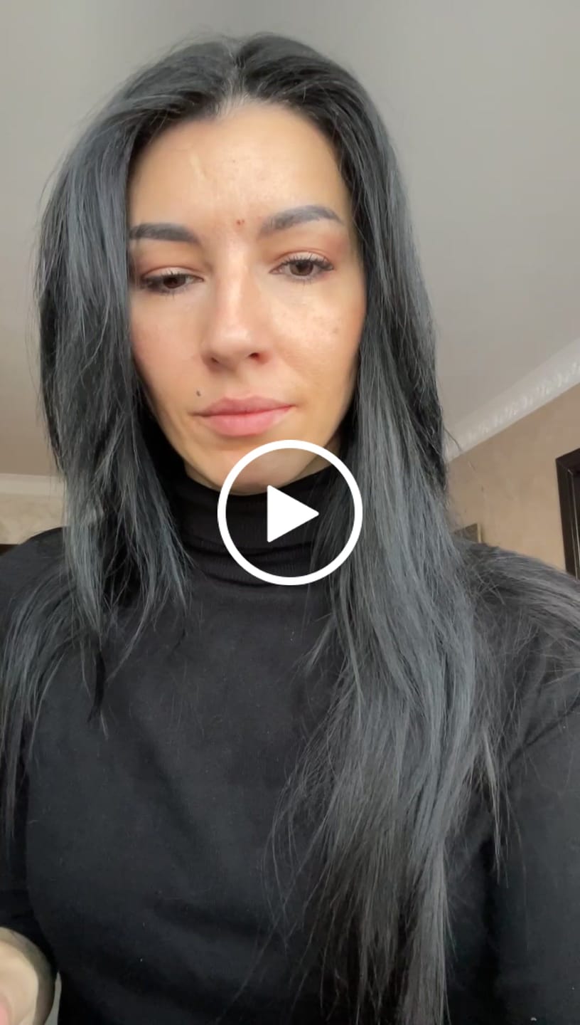 Customer video review of Ruj mat cu textura confortabila