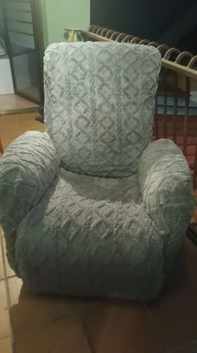 Customer photo review of 4/6/8 Pieces Split Super Soft Recliner Chair Cover Warm Recliner Cover For Winter