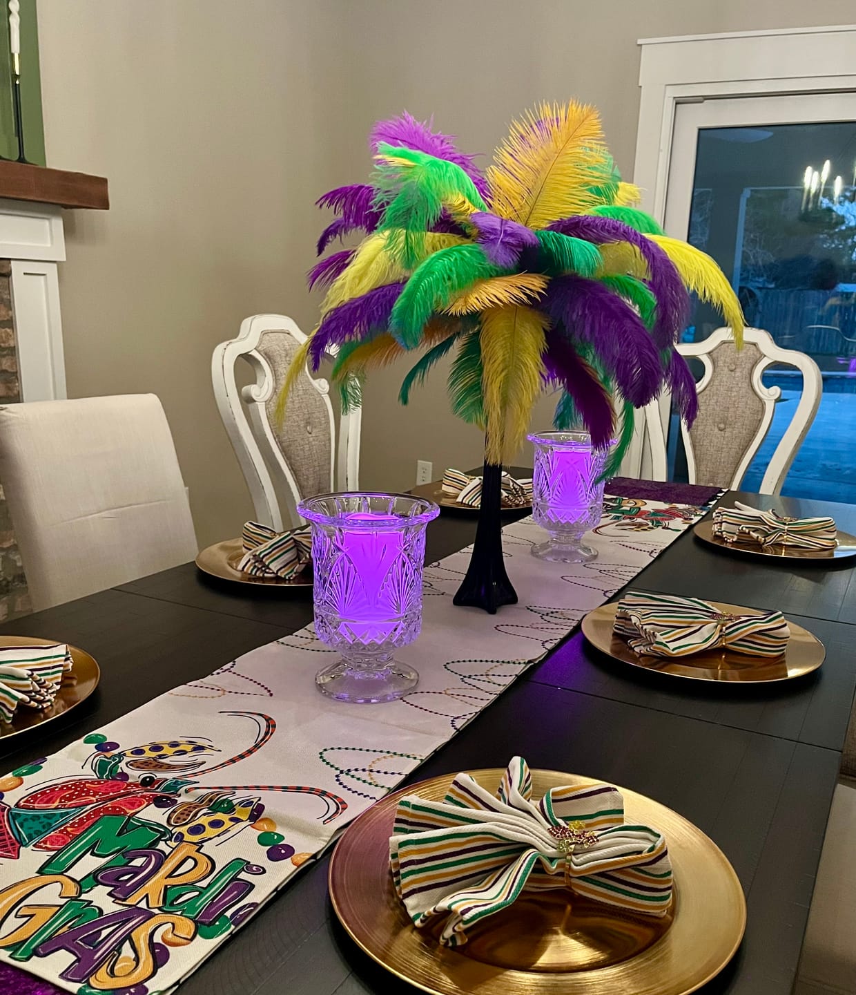 Customer photo review of Ostrich Blondene Floss Feathers