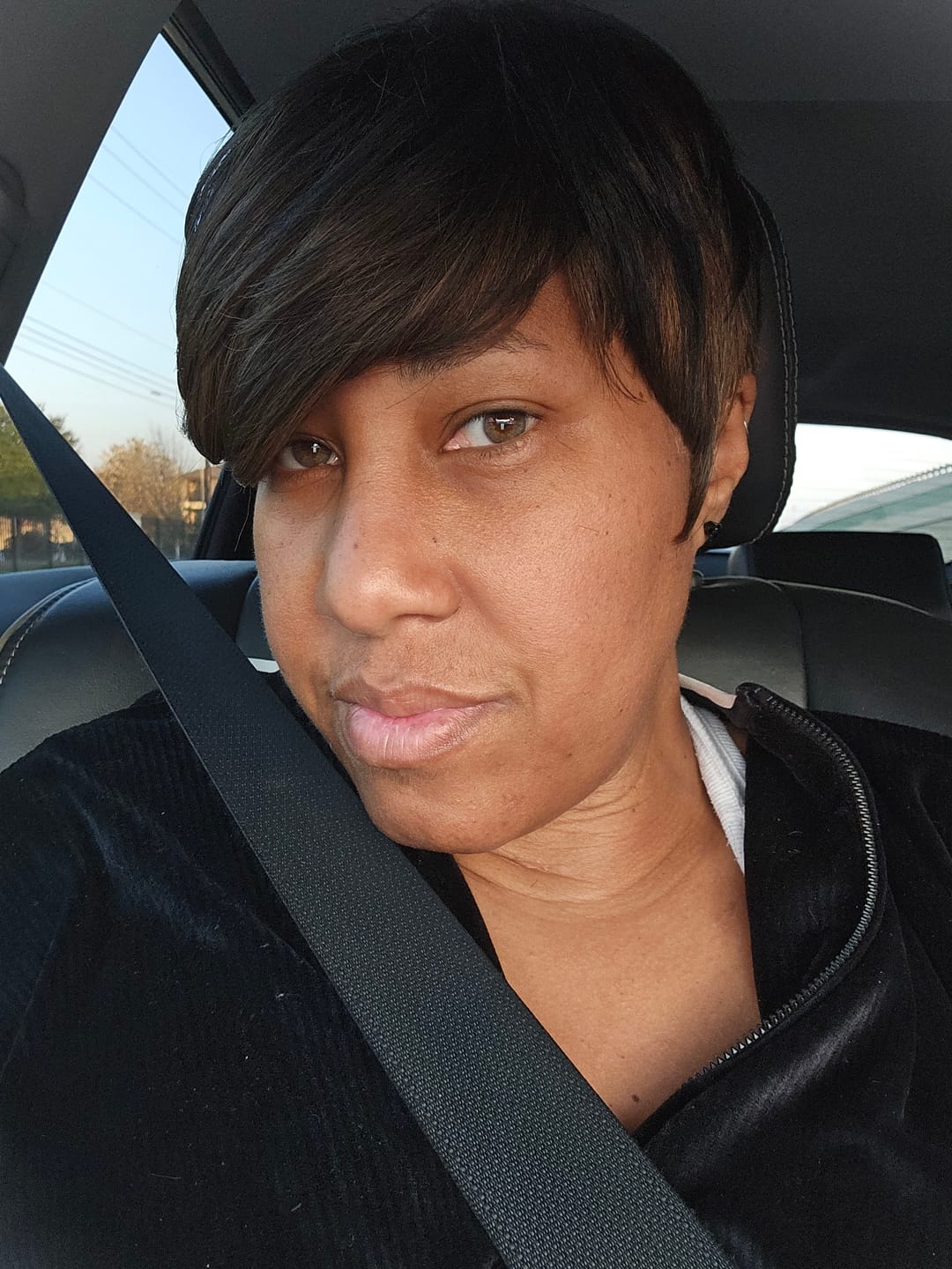Customer photo review of Freetress Equal Synthetic Hair Full Wig - CHARLIE