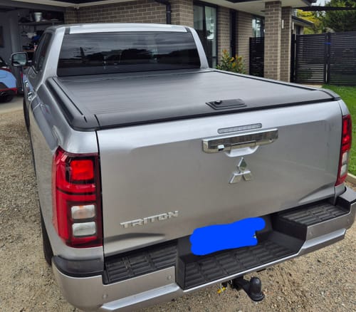 Customer photo review of Gen2 Manual Roller Shutter For Mitsubishi Triton MV 2024+