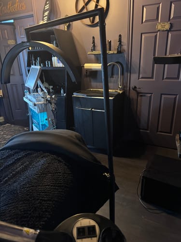 Customer photo review of CosmoGlo Original Light Bundle + Phone Clip