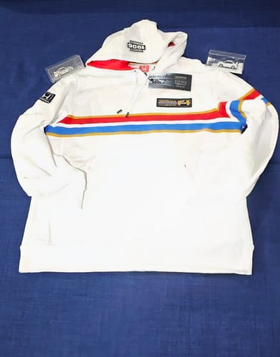Customer photo review of 1986 Honda F1 Team Hoodie (White)