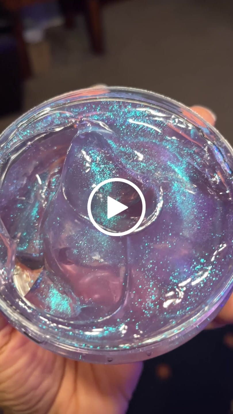 Customer video review of "SEA THIS HOLD” Maximum & Shimmery Slickback Glaze