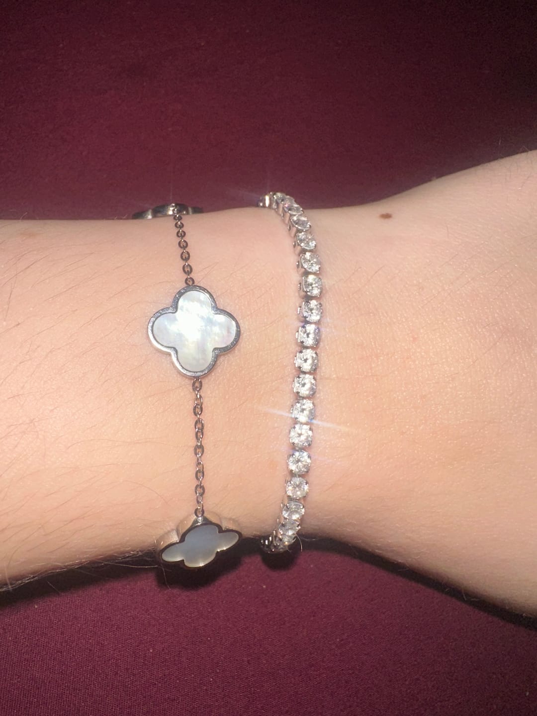 Customer photo review of Clover Perlmutt Armband | 18K vergoldet