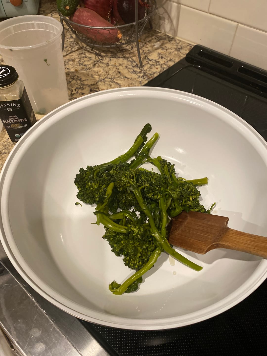 Customer photo review of P600 12" Ceramic-Coated Wok: Superior Non-Stick Performance for Every Meal