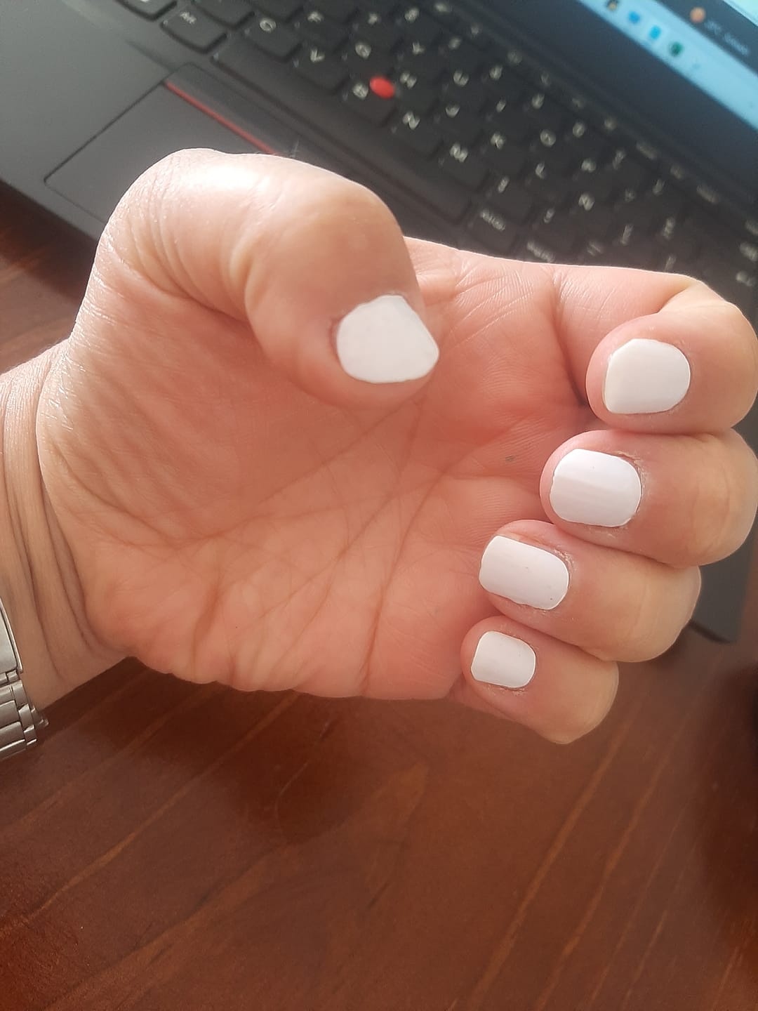 Customer photo review of Blanco Snow | Stickers de Esmalte