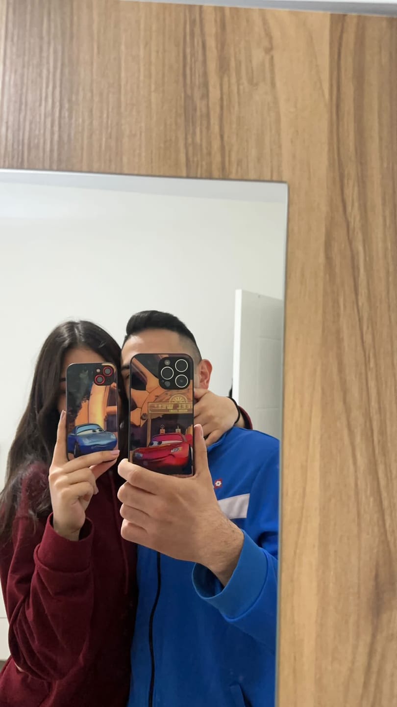 Customer photo review of "McQueen & Sally" Couple Cam Telefon Kılıfı