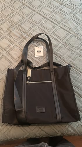 Reseña con foto de un cliente sobre Cartera De Hombro New Office