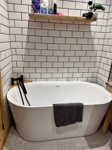 Customer photo review of Baslow 1600 Freestanding Bath