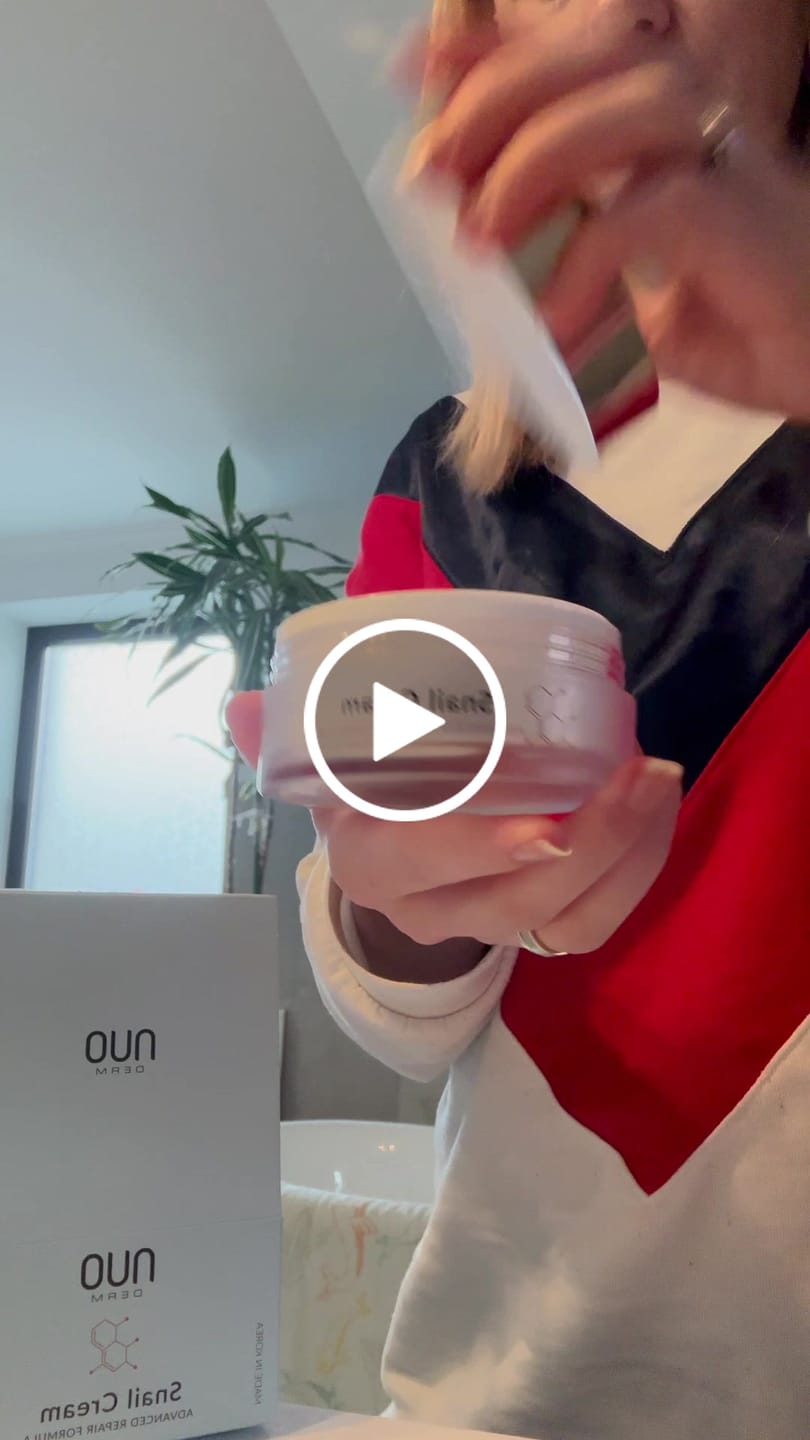 Customer video review of Crema cu Mucina de Melc