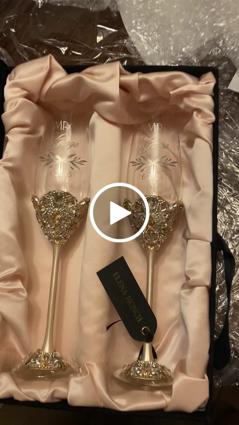 Customer video review of Blossom Set Ivory & Gold