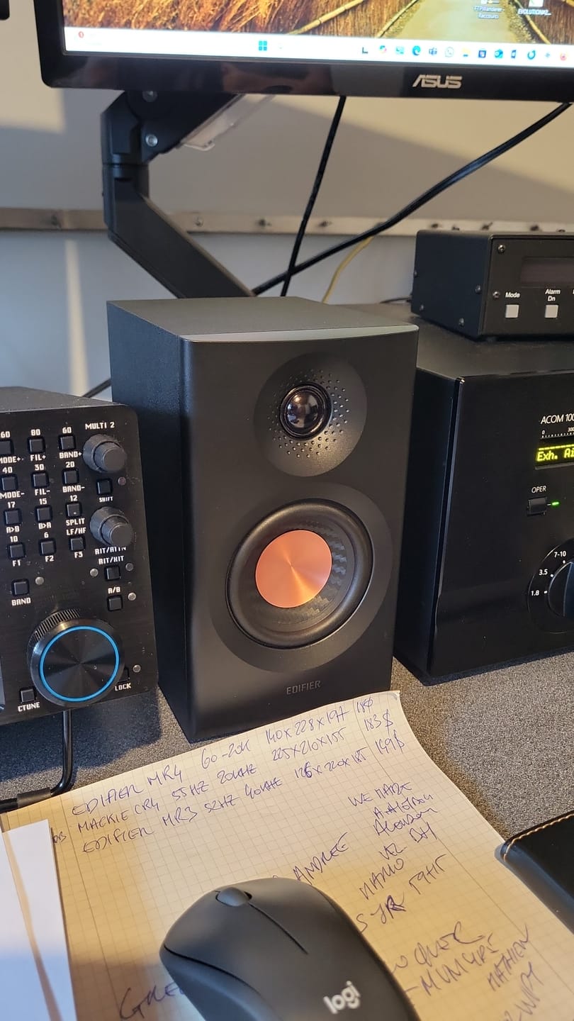 Customer photo review of MR3 Studio Monitor