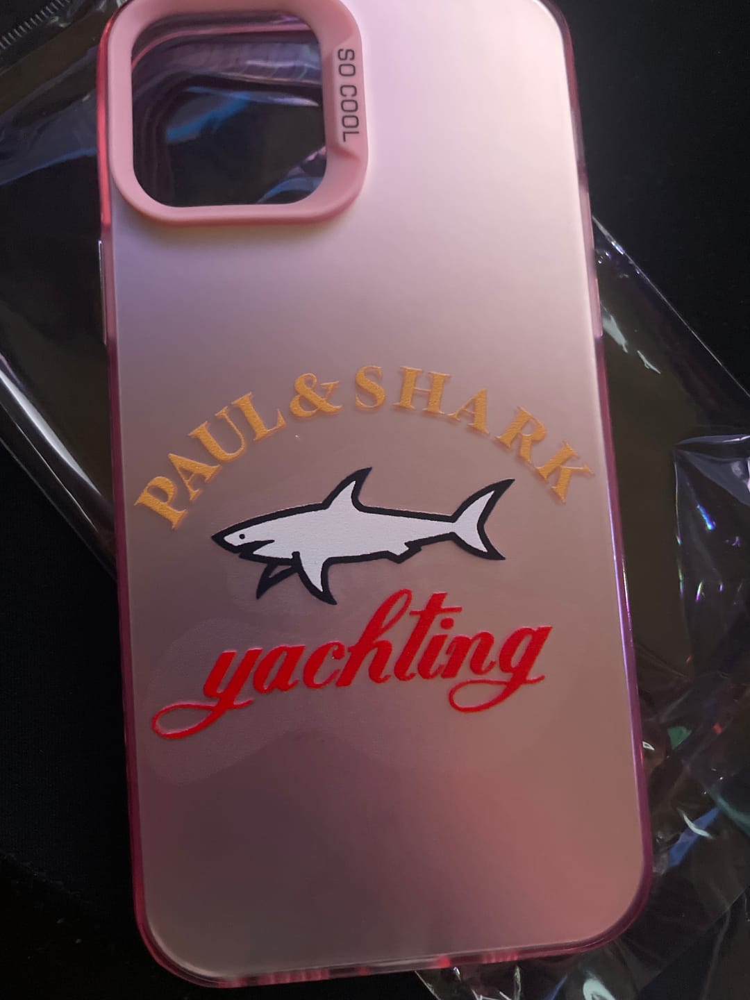 Customer photo review of Coque Paul & Shark