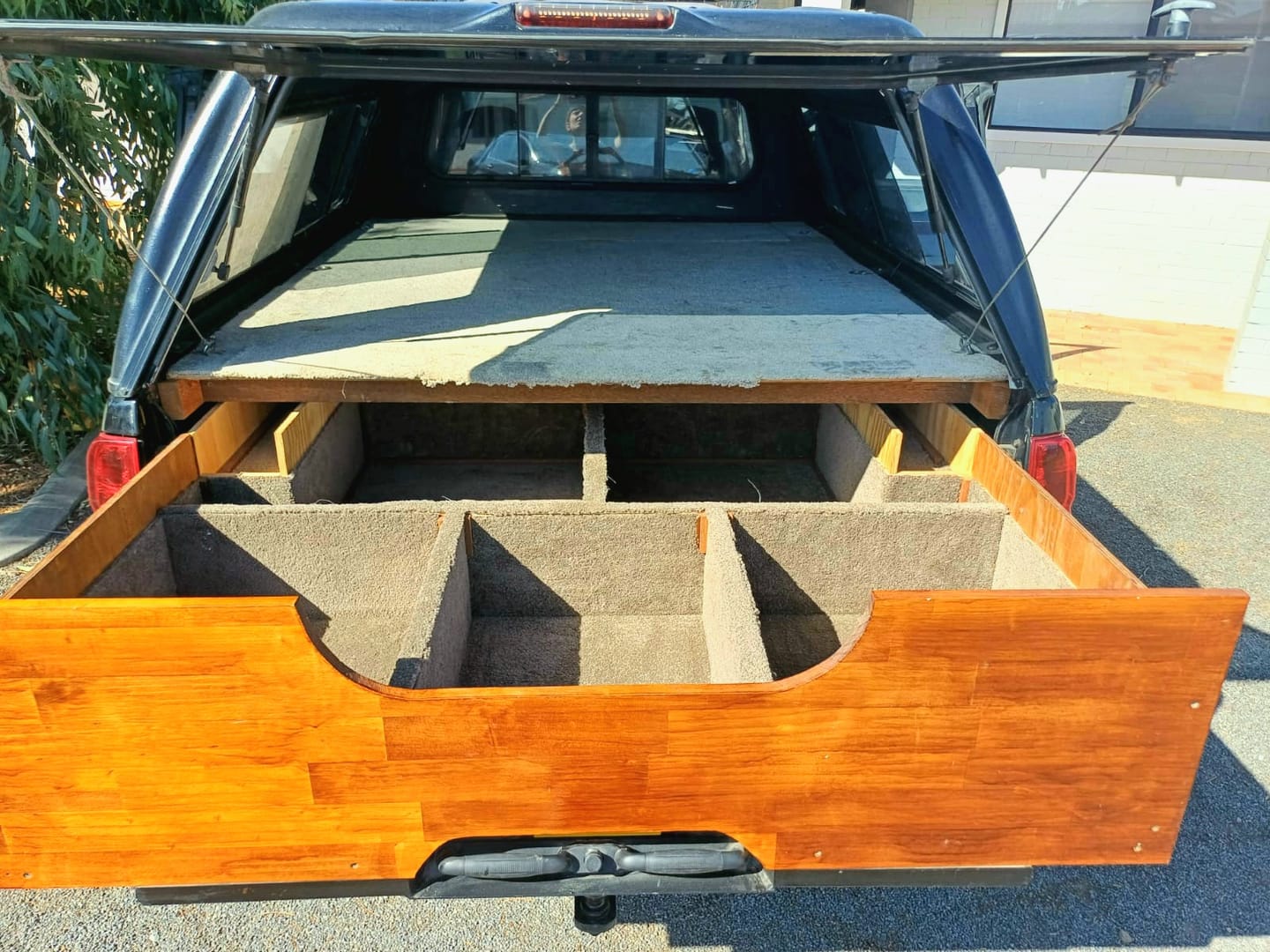 Customer photo review of Sliding Tray Drawer for Nissan Navara 2006-2022