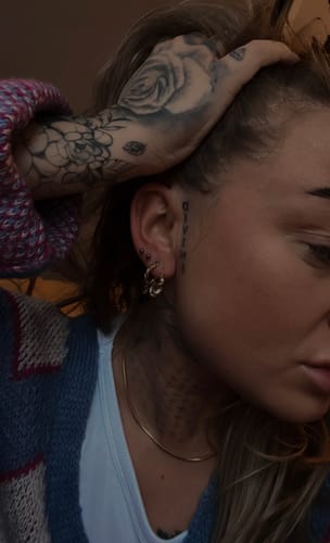 Customer photo review of CLEAN SNAKE CHAIN. - 2MM 18K GOLD