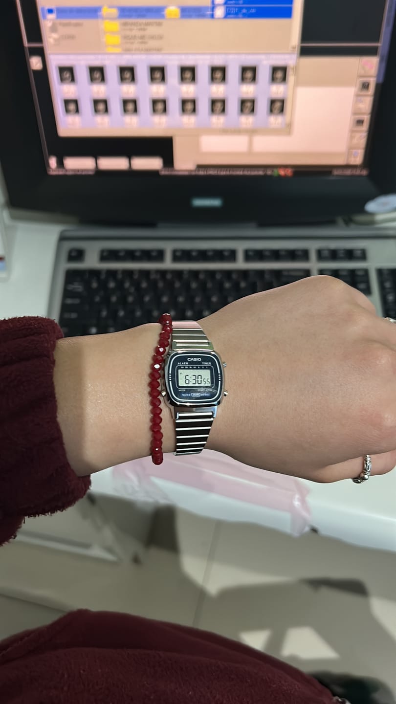Customer photo review of Reloj Casio Vintage LA670WA-2DF Plateado Azul