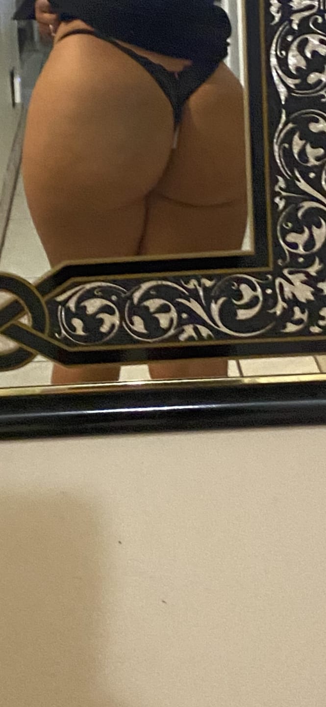 Customer photo review of "Big Booty Judy" Butt & Hip Enhancement Cream