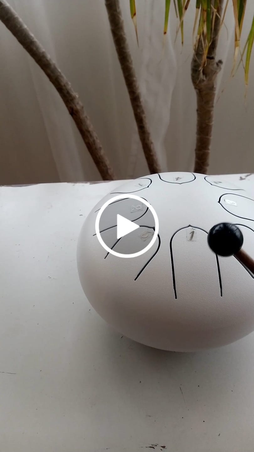 Customer video review of Hluru Steel Tongue Drum Mini 6" 8-Note C Major