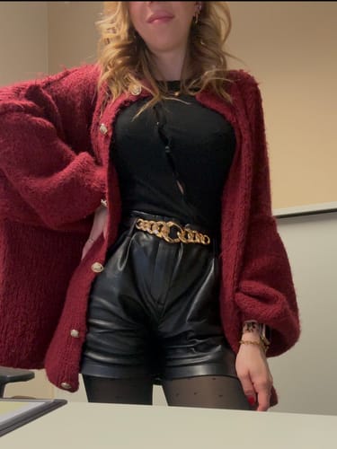 Customer photo review of Danielle Strickjacke - Weinrot