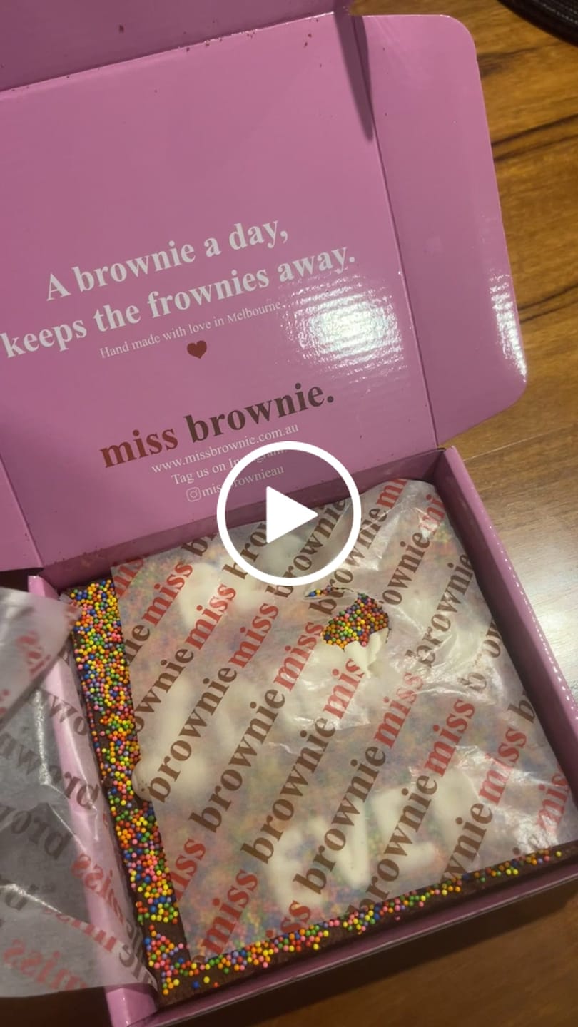 Customer video review of Mini Custom D!ck Brownie