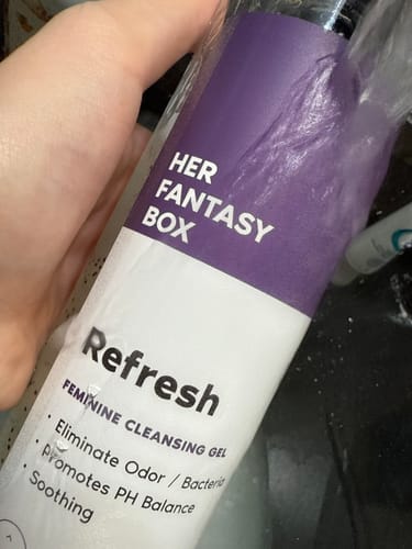 undefined review of Refresh Plant Based Intimate Body Wash for Women - pH Balancing image 1 out of 1