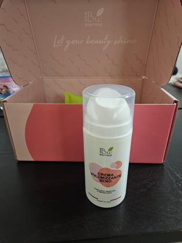 Customer photo review of Crema Volumizzante Seno
