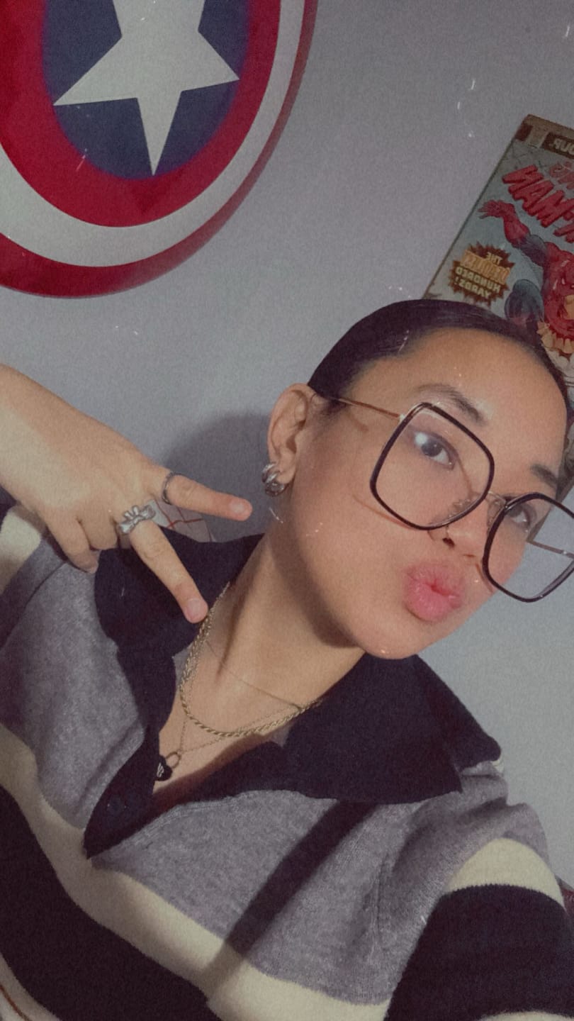 Customer photo review of Chunky Endless Hoops