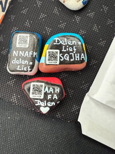 Customer photo review of QR Codes voor de Happy Stone App