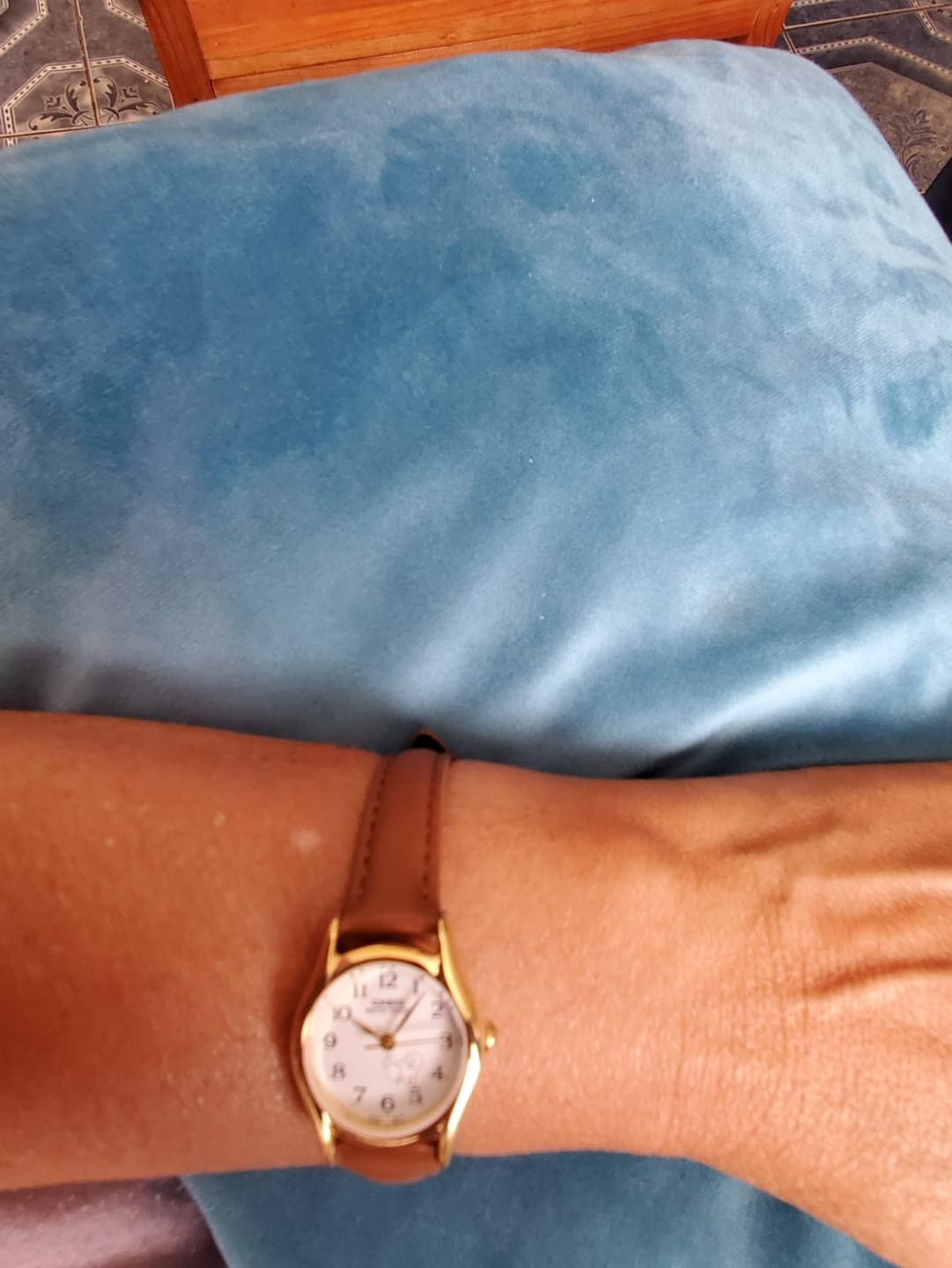 Customer photo review of Reloj Casio Análogo LTP-1094Q-7B7 Correa de Cuero Perritos