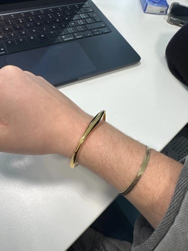Customer photo review of Tiffany Gold Bangle