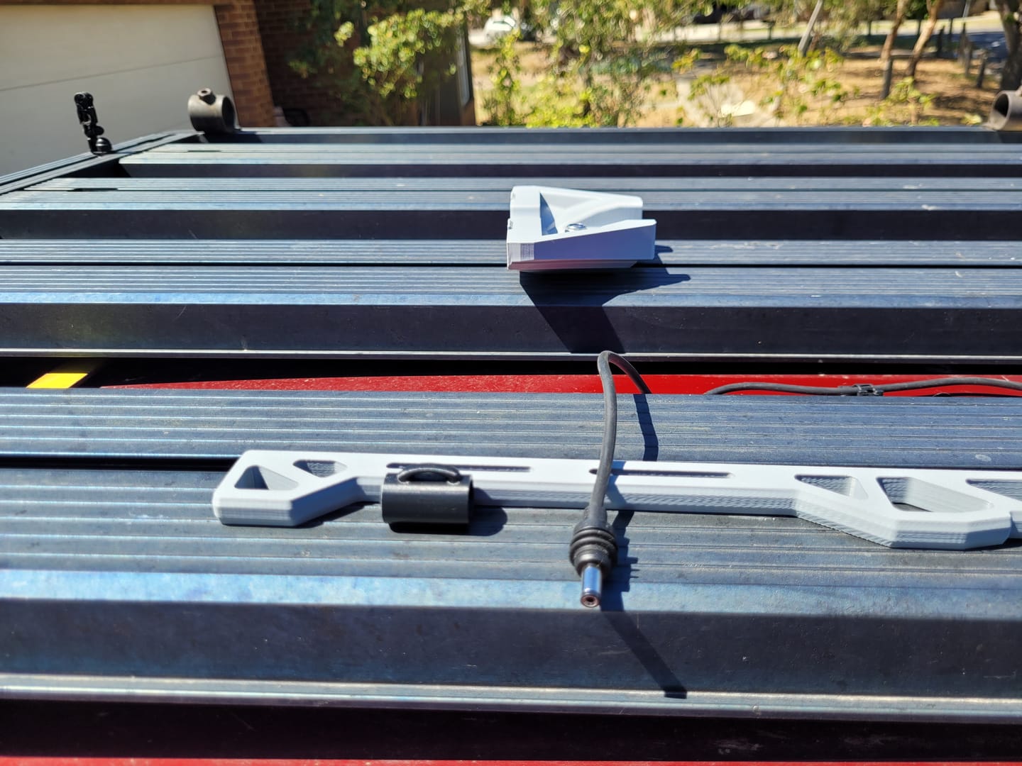 Customer photo review of Starlink Mini Roof Rack Mount