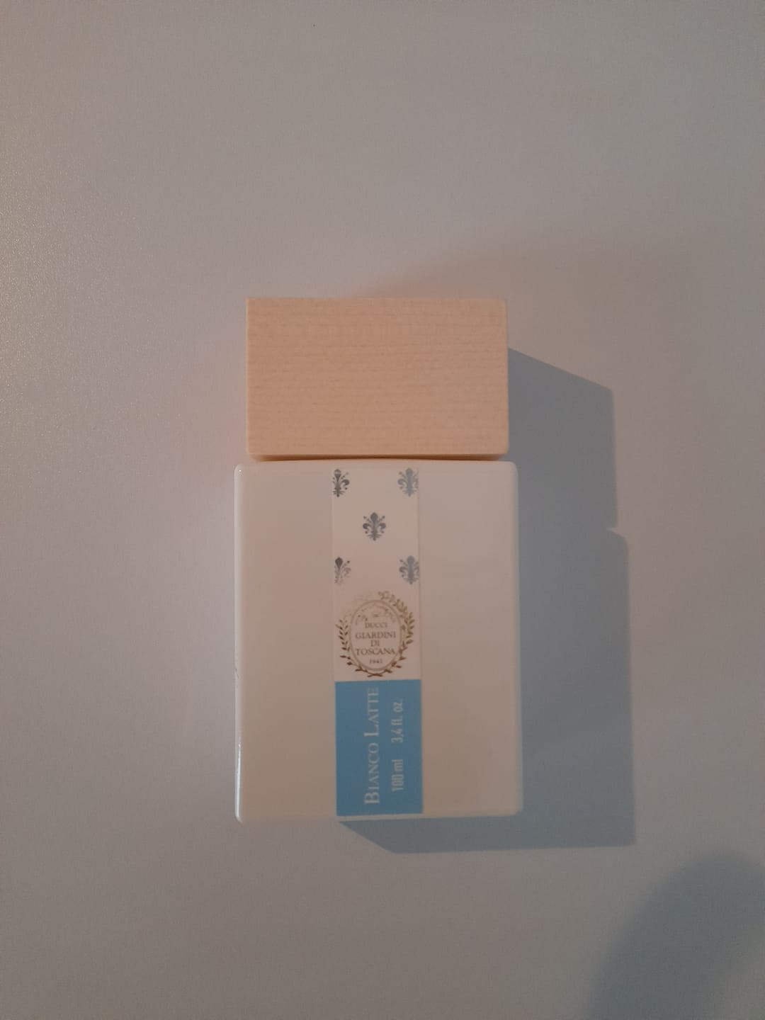 Customer photo review of GIARDINI DI TOSCANA - BIANCO LATTE